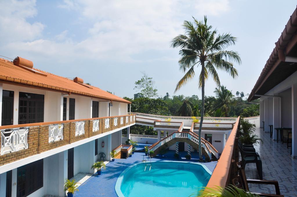 Hotel Thai Lanka Hikkaduwa Esterno foto