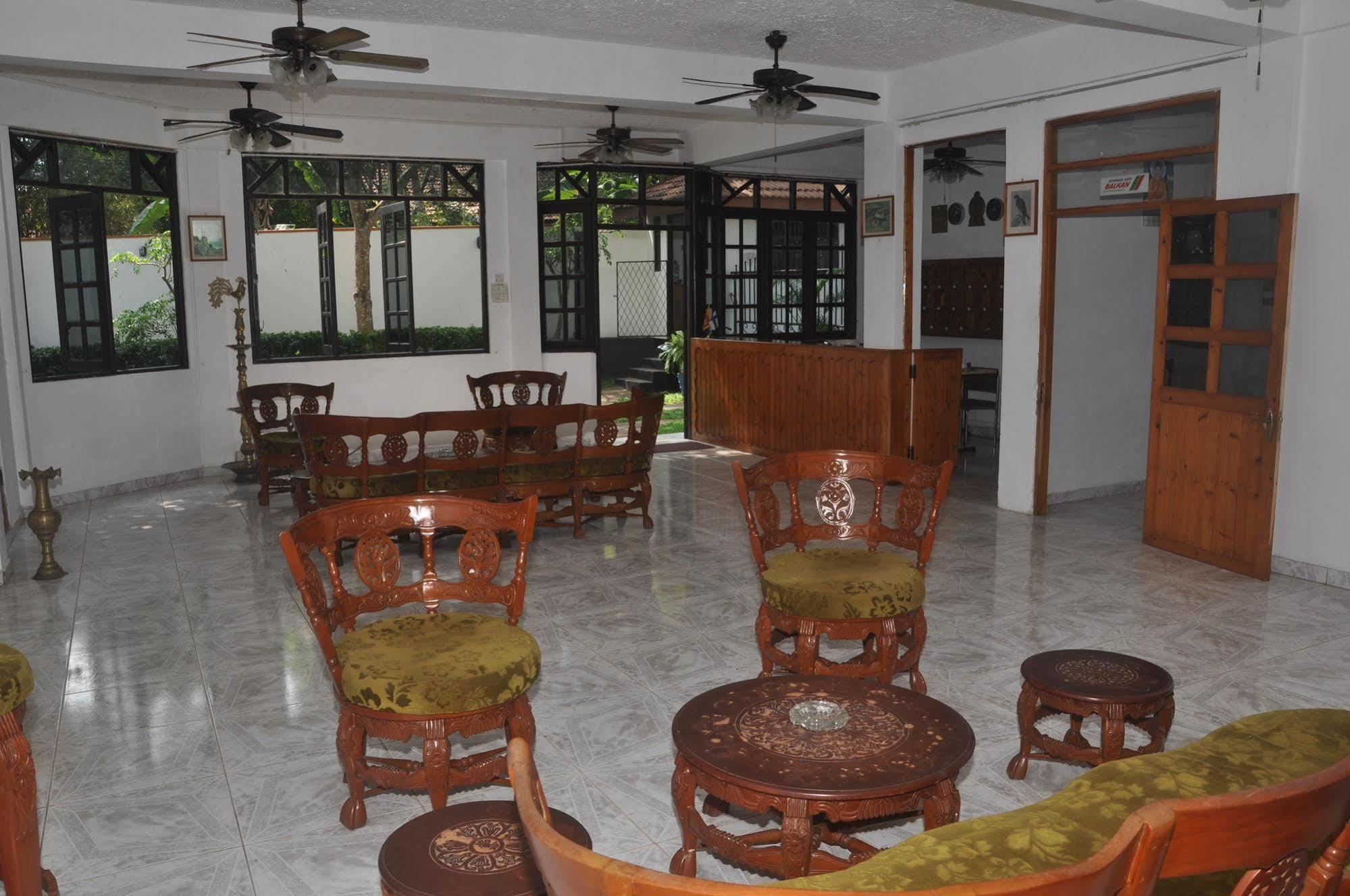 Hotel Thai Lanka Hikkaduwa Esterno foto