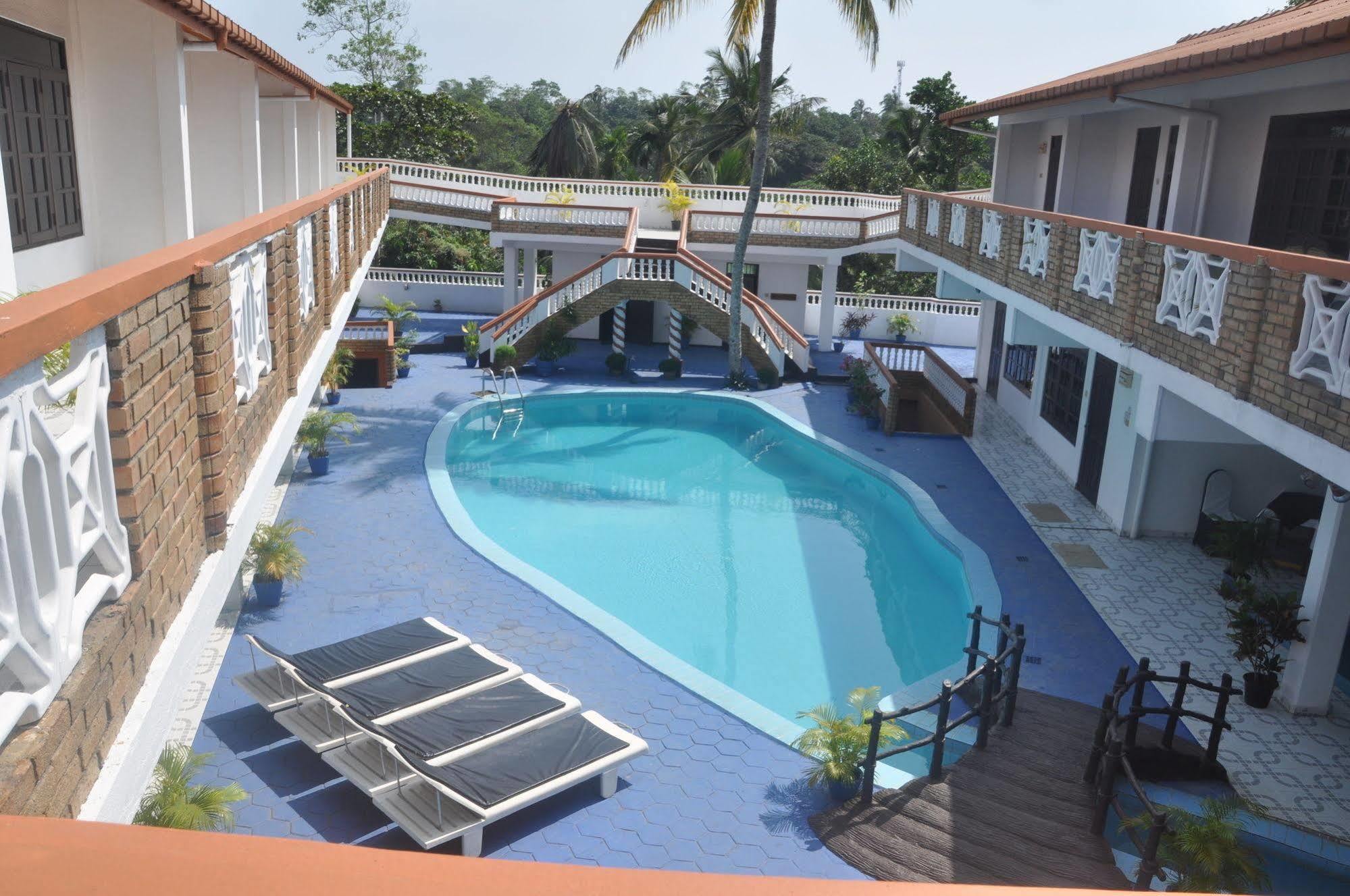Hotel Thai Lanka Hikkaduwa Esterno foto